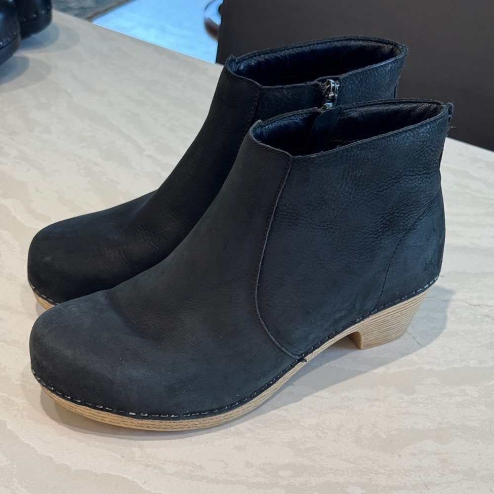 Dansko Black Leather Ankle Booties with Side Zipper